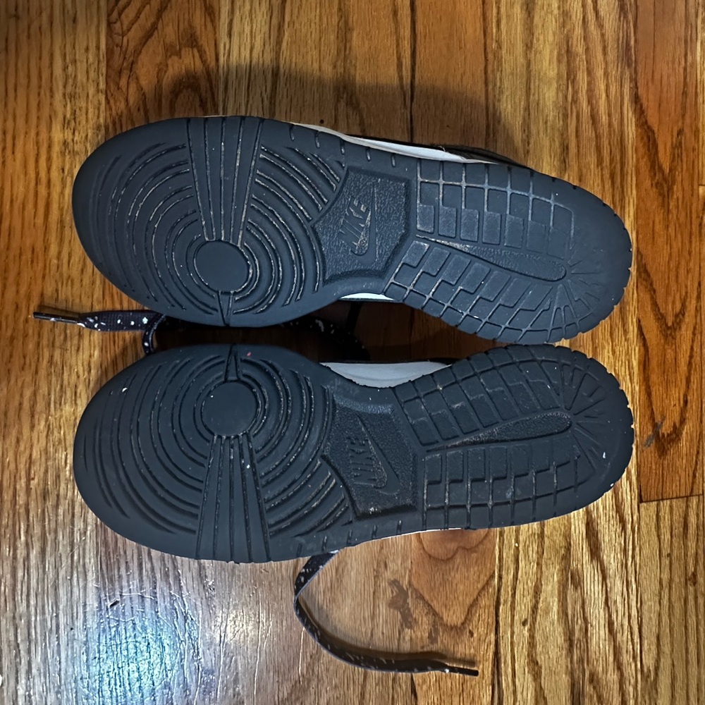 Black and White Sneakers - Picture 6 of 6